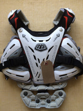 Load image into Gallery viewer, ARMOUR : Troy Lee Designs Shock Doctor CP5900 Youth Chest Protector