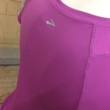 Load image into Gallery viewer, JERSEY : Brooks Women&#39;s Equilibrium Short Sleeve Running Jersey