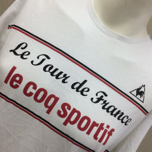 Load image into Gallery viewer, T-SHIRT : Le Coq Sportif Men&#39;s TDF Le Coq Sportif T Shirt [XL]