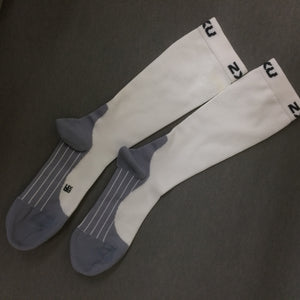 SOCKS - COMPRESSION : 2XU Men's PWX Xform Compression Race Socks [XS]